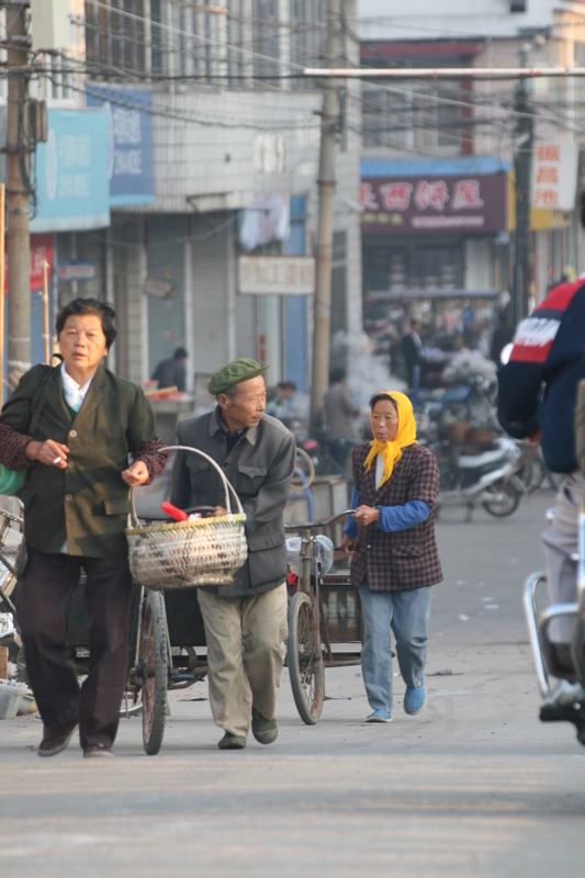 Oct 9 2007 - Changrong village, Jiangsu Prov, China. Morning on the street.