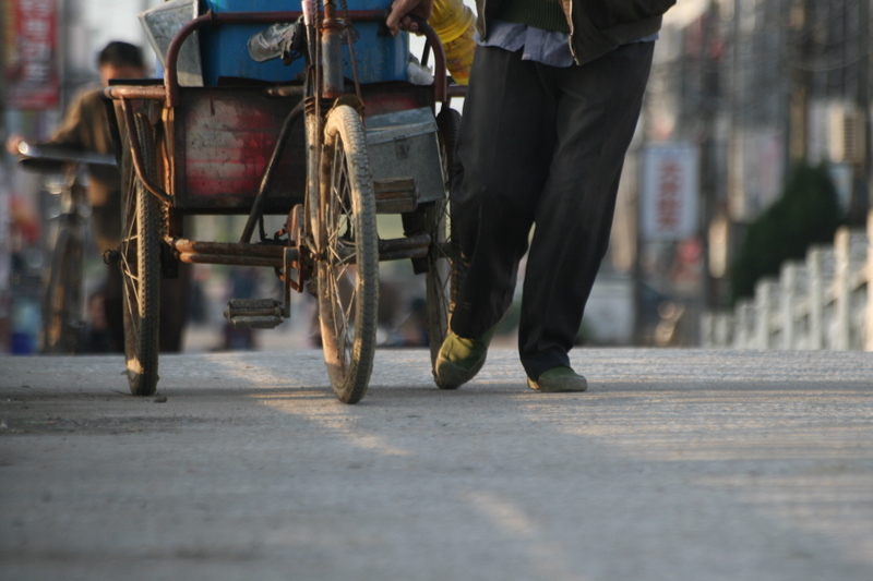 Oct 9 2007 - Changrong village, Jiangsu Prov, China. Morning on the street.