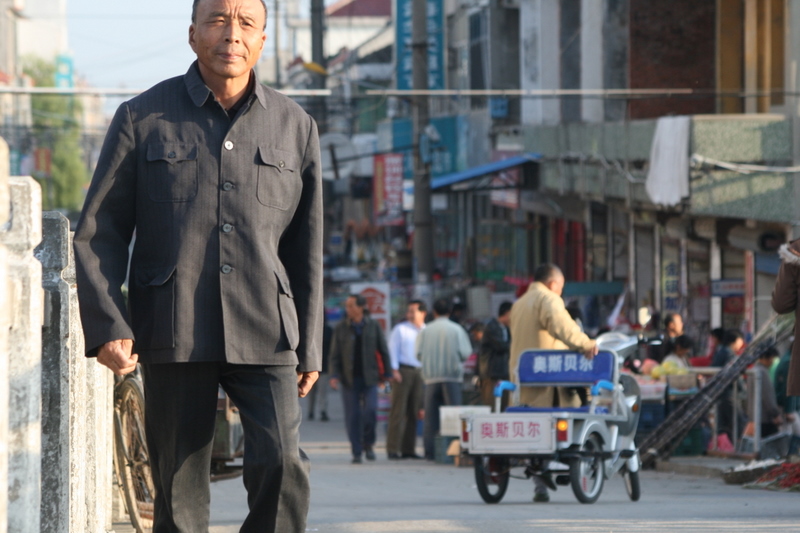 Oct 9 2007 - Changrong village, Jiangsu Prov, China. Morning on the street.