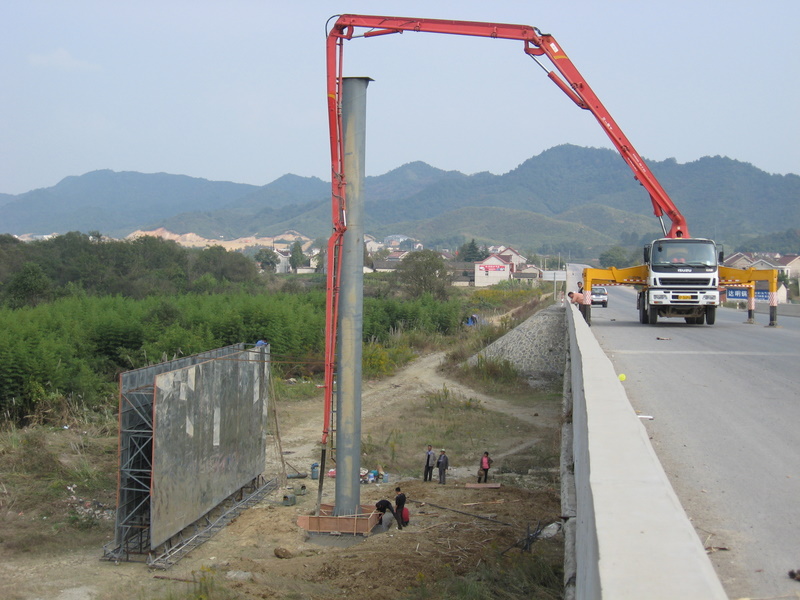 Eager to match the U.S. in levels of landscape pollution, the Chinese are rushing to erect billboards.