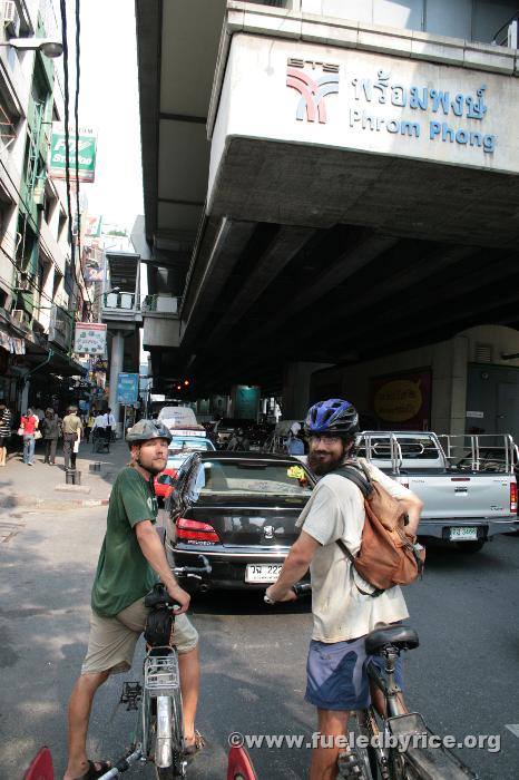 Thailand, Bangkok - Cyclıng ın from Sukhumvıt passıng under the metro statıon.