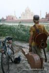 India - Drew behınd the Taj