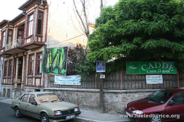 Türkiye, Edirne - Cadde Cafe Bar - We played for 3 nights at this small garden bar, fitting to our softer folk-type music. Drew 