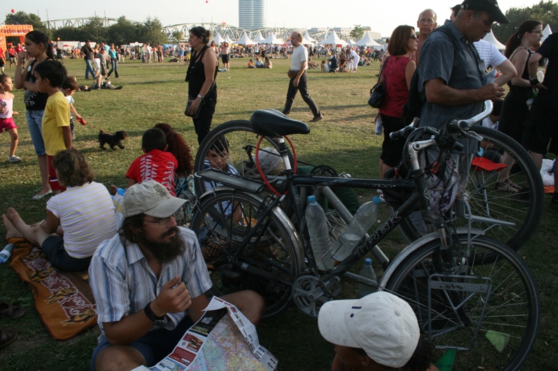 Austria, Wien (Vienna) - A huge free music festival on the Donau island, we came to Vienna at the right time!