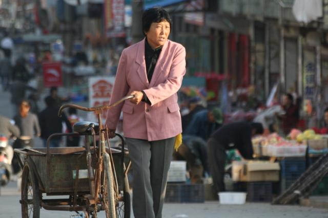 Oct 9 2007 - Changrong village, Jiangsu Prov, China. Morning on the street.