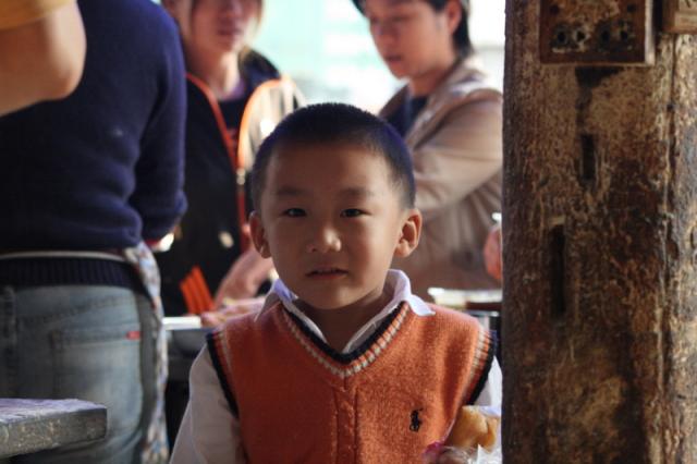 Oct 12 2007 - a boy in Suzhou