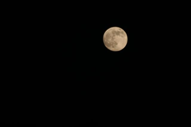 Oct 25 2007 - The amazing full moon from China's vantage