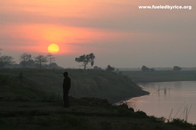Cambodia - Sunrise next to the Mekong River (Peter)