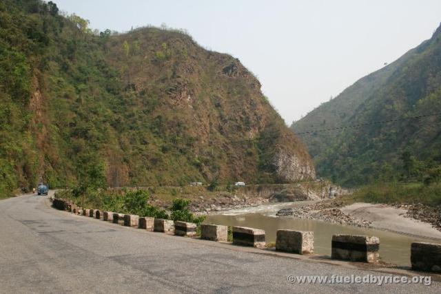 Nepal, Kathmandu-Pokhara hwy - surprisingly a nice ride with less traffic than we expected between two of Nepals major cities